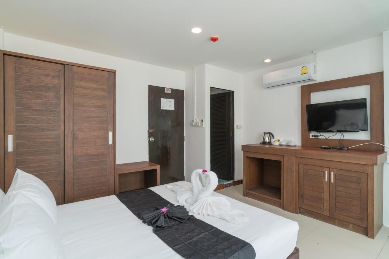Destination Patong Hotel Екстериор снимка